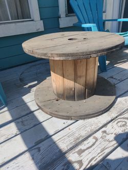 Patio wire spools