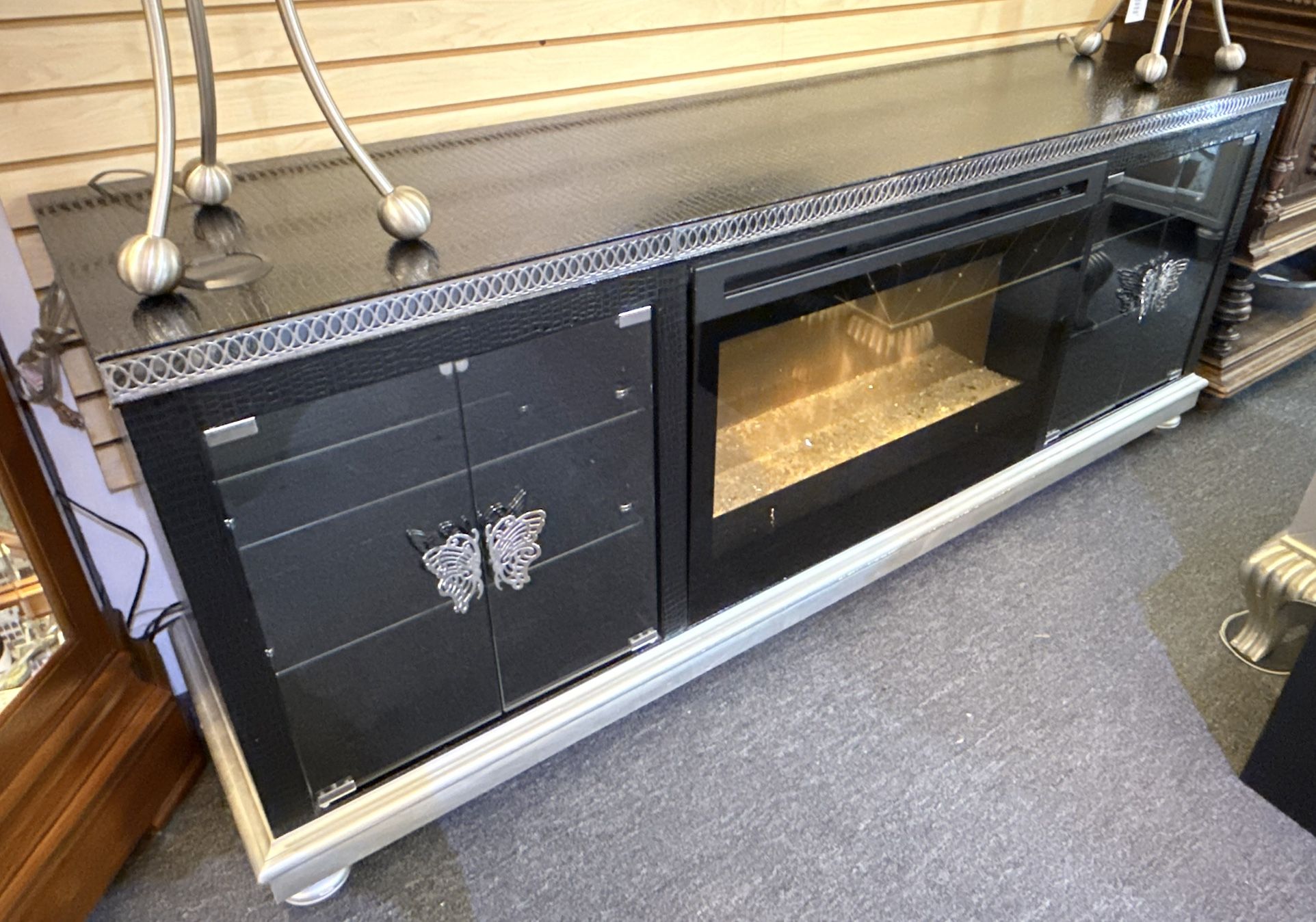 AICO By Michael Amini HOLLYWOOD SWANK Media Console With Firebox Insert-Black Iguana - NY