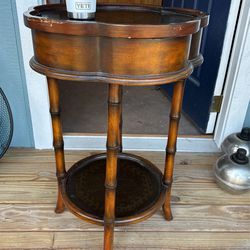 Old End Table 