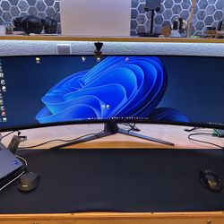 ASUS 49” Curved Ultrawide Gaming Monitor (144Hz) – Great Condition