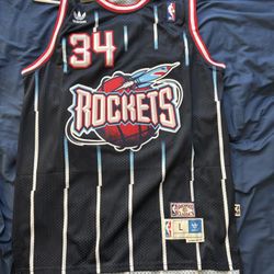 Adidas Hakeem Olajuwon Jersey. Size L