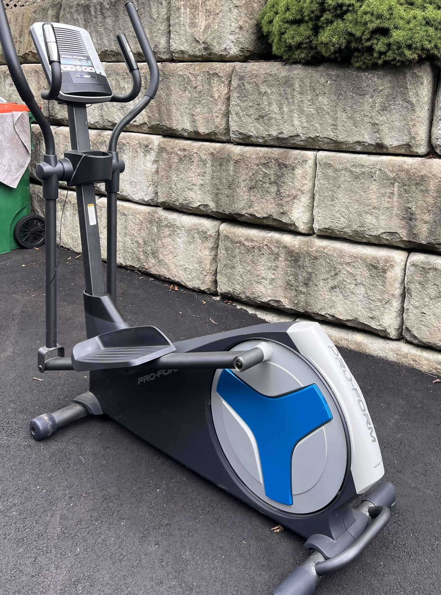 Pro-Form 400 LE Elliptical