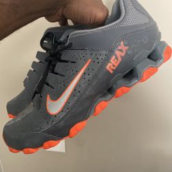 Nike Reax Gray And Orange Size 10