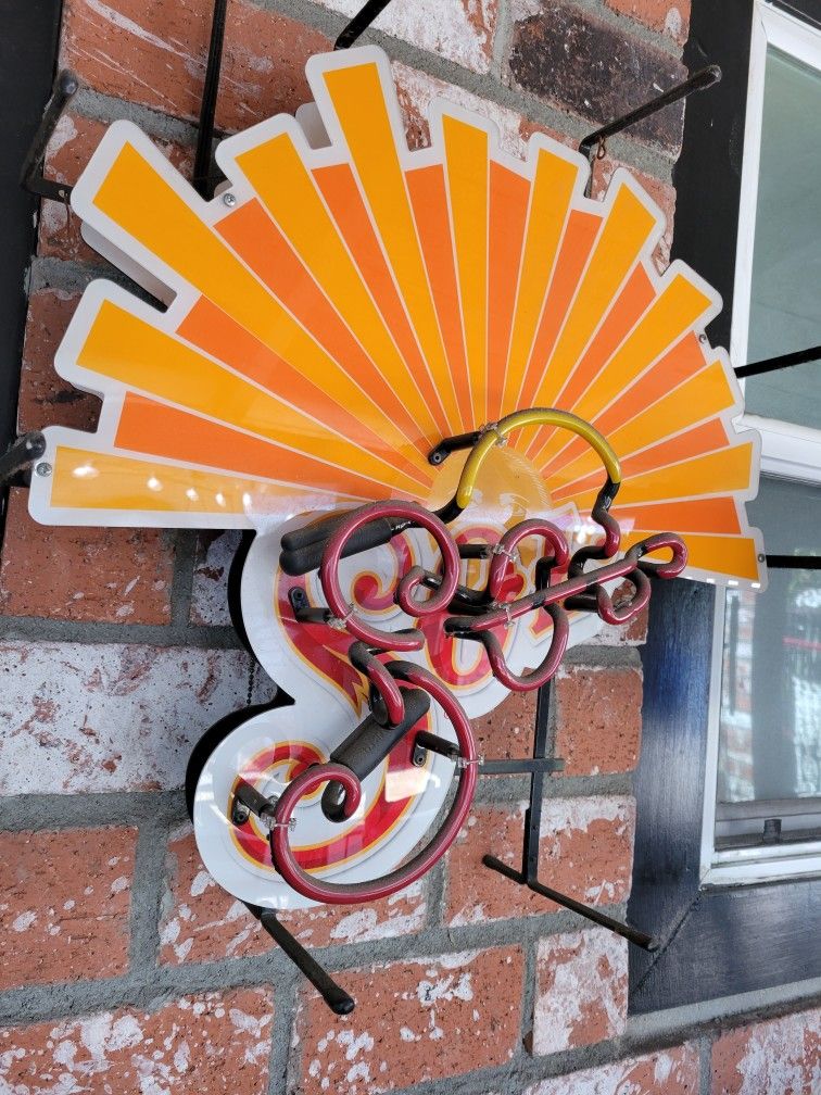 vintage Sol beer neon sign