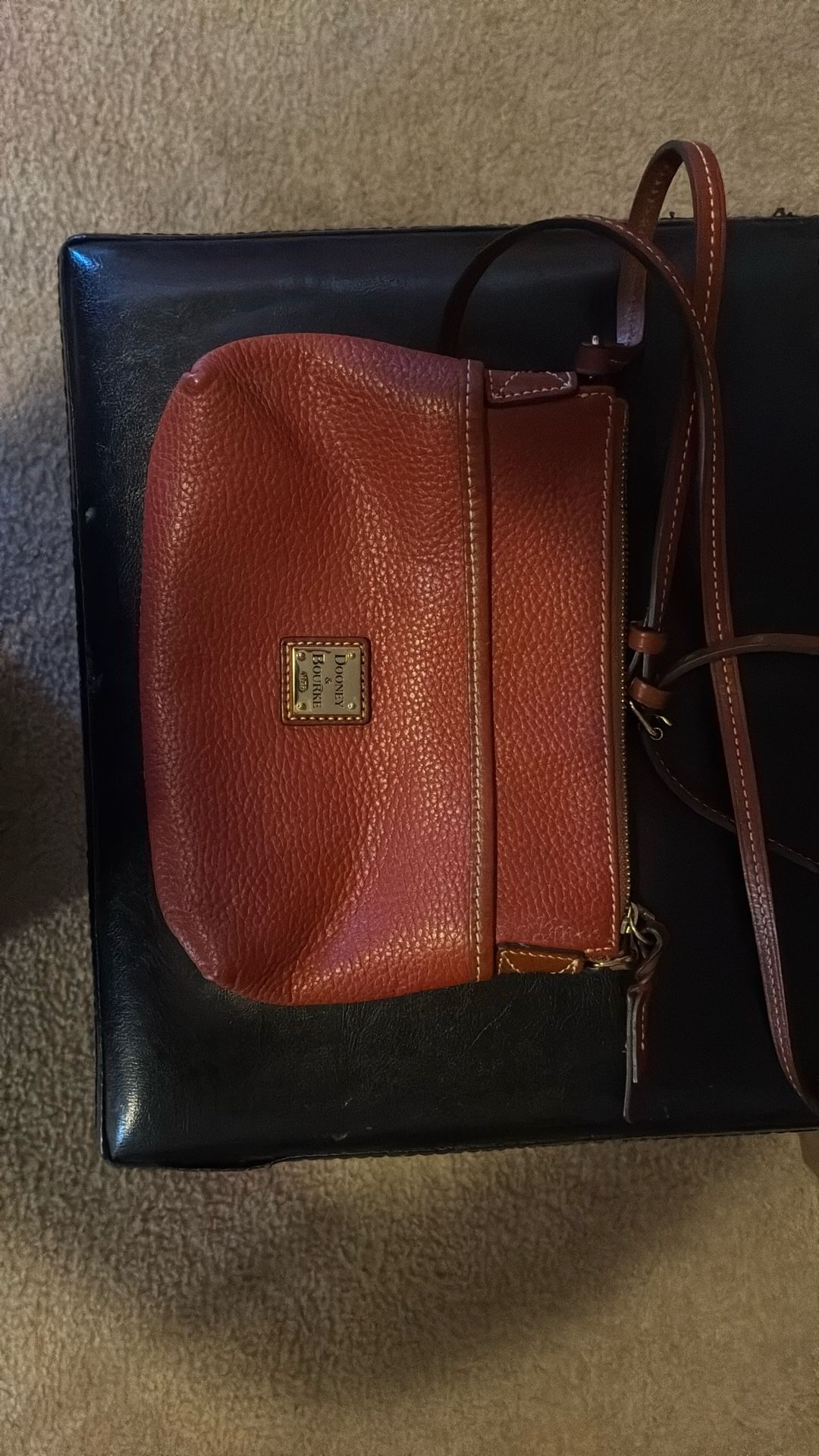 Dooney & Bourke Purse 