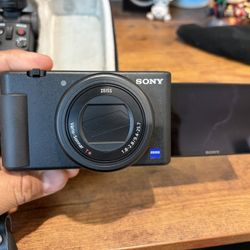 Sony ZV-1 Digital Camera plus accesories 