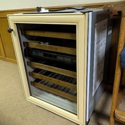 2007 Subzero 424 24" Undercounter Wine Cooler
