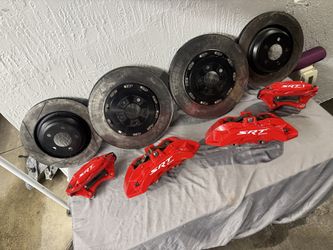 2015 - 2023 Dodge Challenger Charger Hellcat Scatpack SRT 6 piston Brembo caliper and rotor set red 