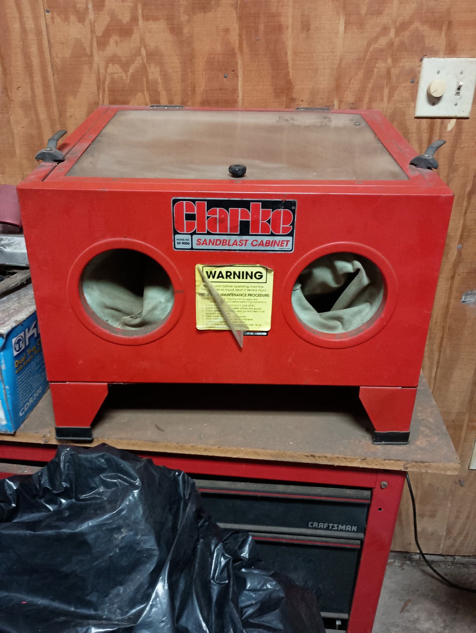 Clark Sandblast Cabinet