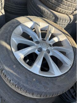 Chrysler 17 inch rim (1)