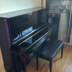 Yamaha Piano With Bench