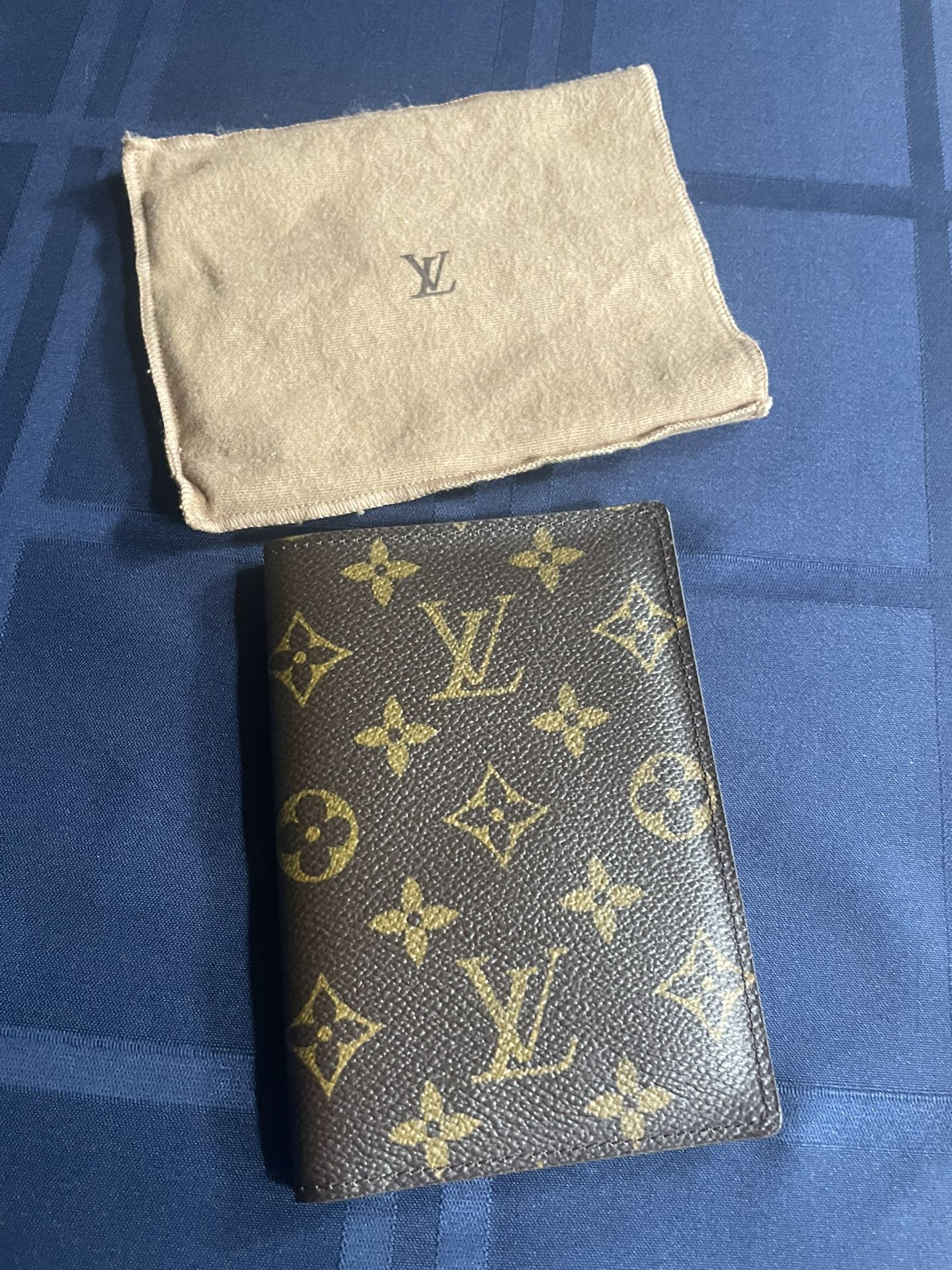 Louis Vuitton New Authentic Passport Cover