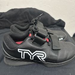 TYR Lifting Shoes, Black, Shoe Size 7m 8.5w