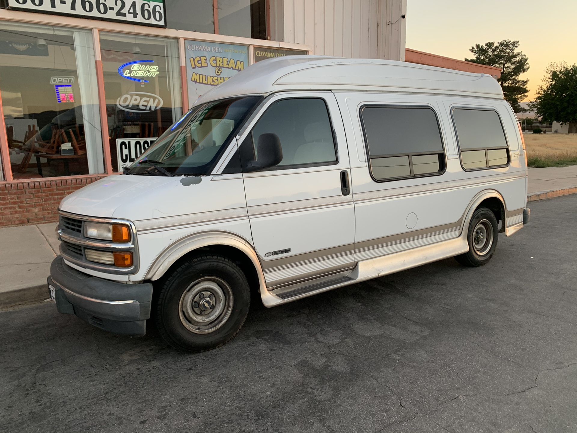 1999 Chevrolet Express