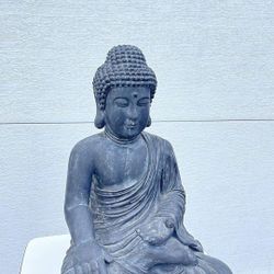 Buddha statue 16”h,12”w