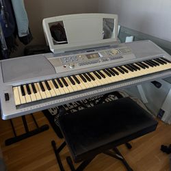 Keyboard With Stand And Bench