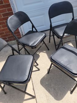 4 folding Chairs