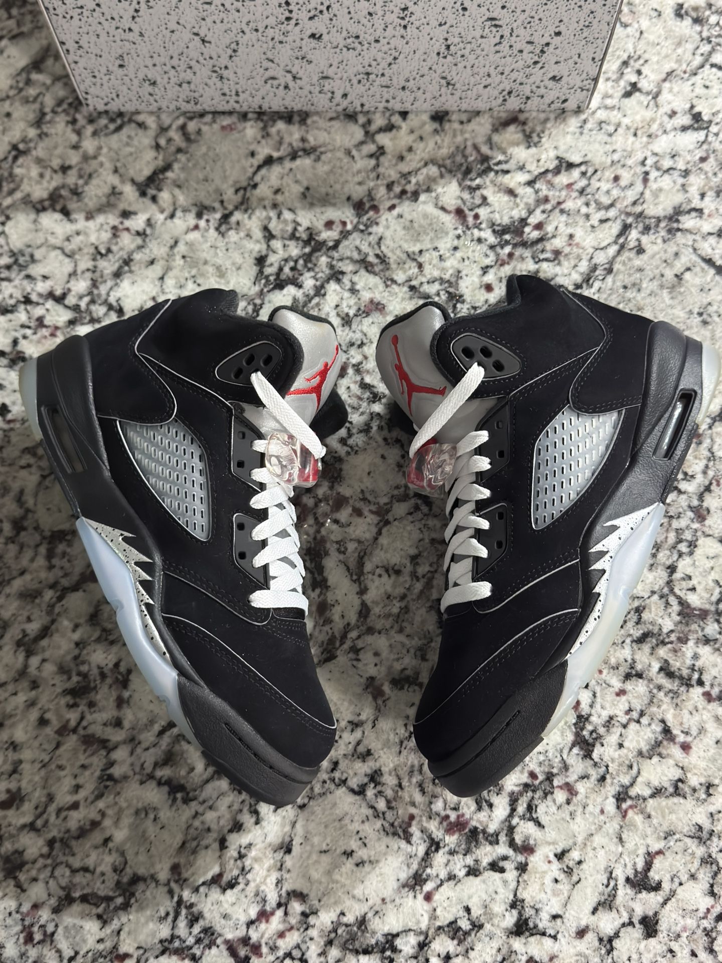 Jordan 5 Black Metallic Reimagined