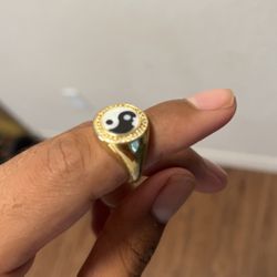 Ying Yang Gold Diamond Ring 