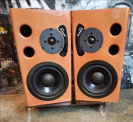 Alesis M1 Reference Series Active powered monitors