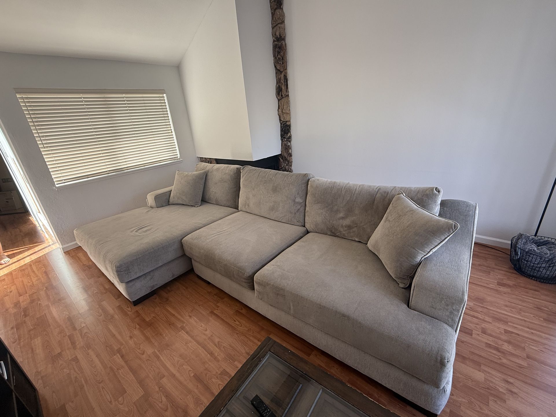Large Sectional Sofa With Right Facing Extended Chaise