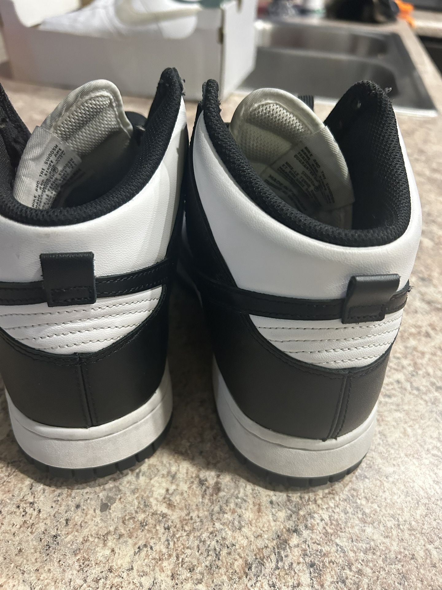 Men’s Tennis Shoes