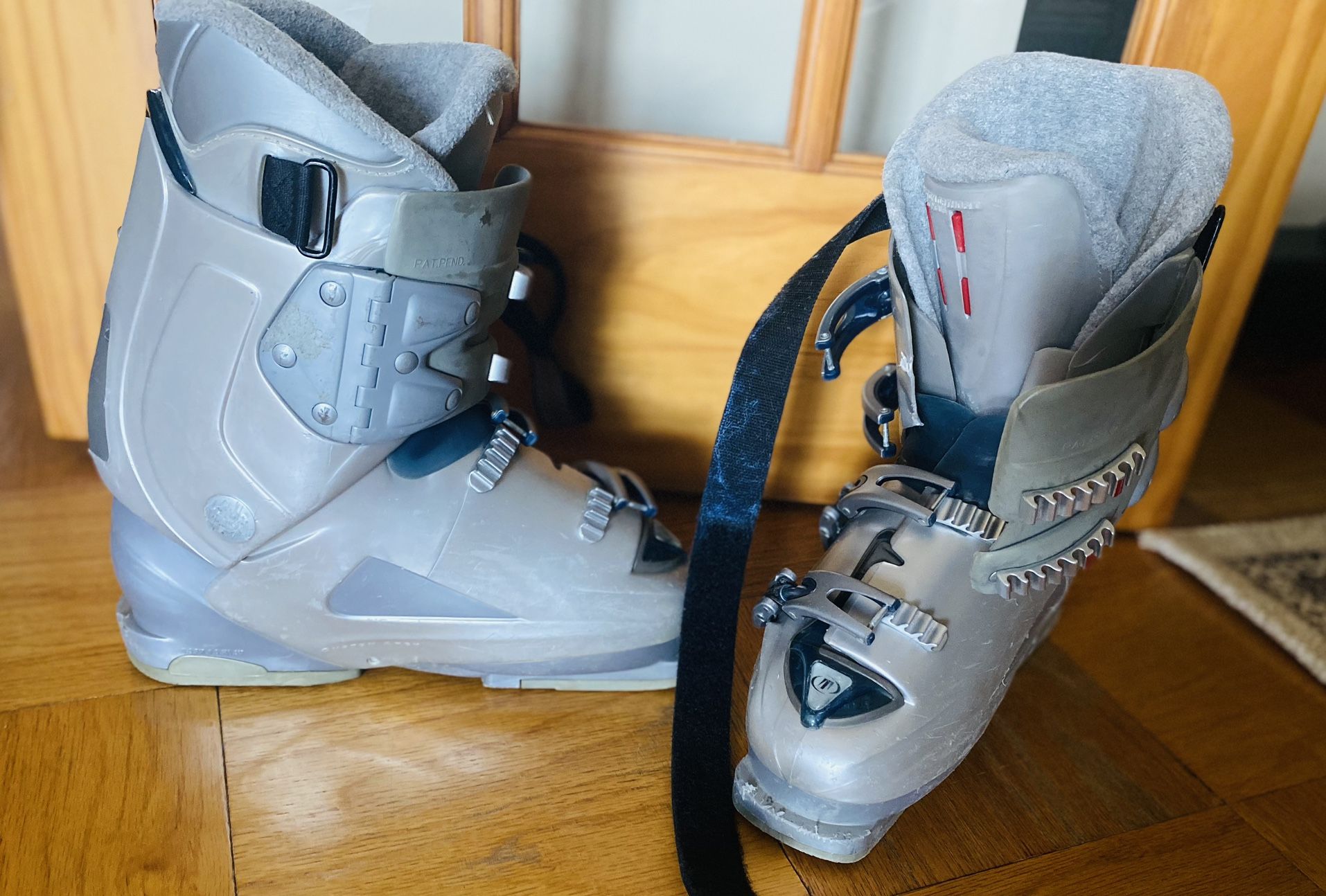 Tecnica Rival X6 Women's Ski Boots - Size 304mm