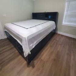 King Size Bed 