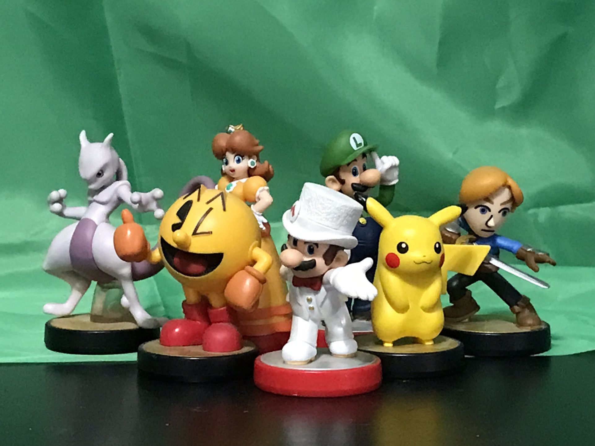 (READ DESCRIPTION) Rare Cheap Nintendo Amiibo Mario Pokémon Used Limited Edition Smash Bros Switch Pikachu Pac-Man Collectible Figure