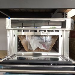 Monogram Built-In Microwaves Microwave in SmartHQ App with 16 Inch Turntable and Built-In WiFi Connect