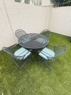 Patio Table W/4 Chairs