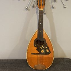 LIGNATONE VINTAGE MANDOLIN MADE IN CZECHOSLOVAKIA