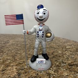 Mr. Met “Man On The Moon” New York Mets 