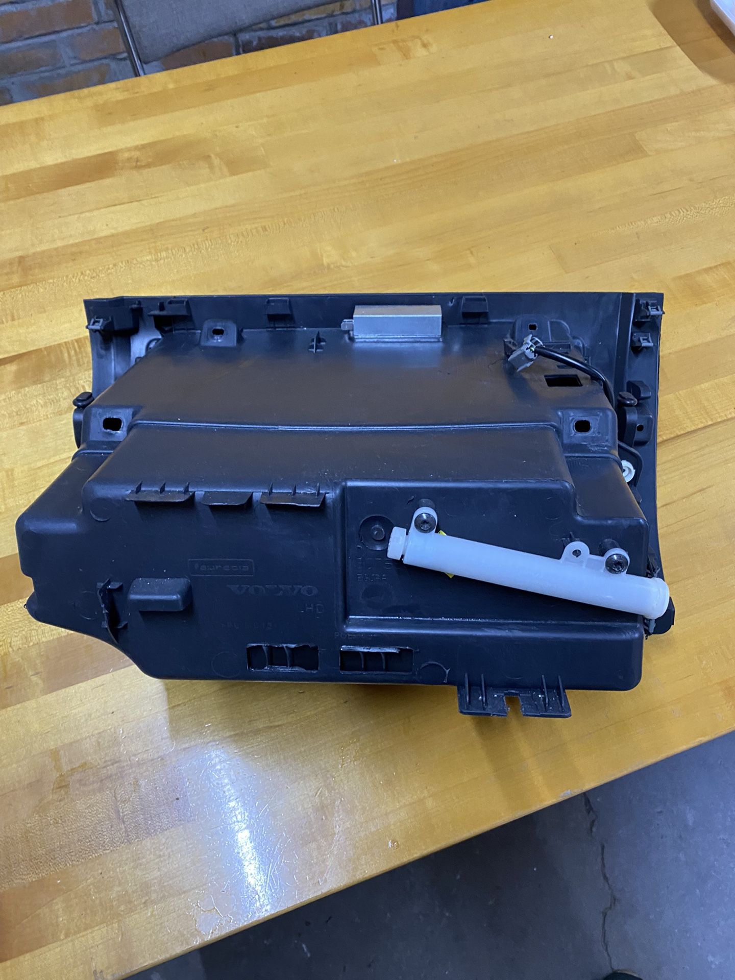 T5 Volvo Glove Compartment Box