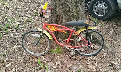 Vintage Schwinn Tornado Sting-Ray bicycle BMX