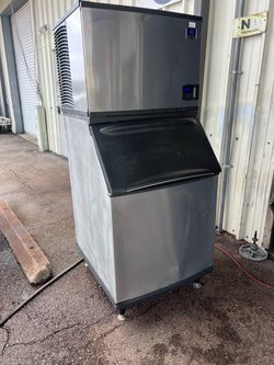 Commercial ice Machine 500 pounds