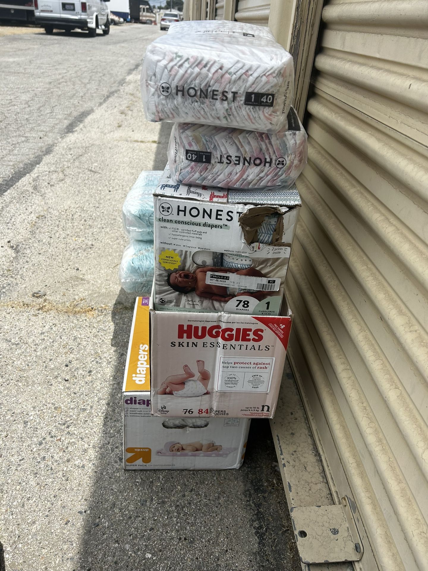 Pampers