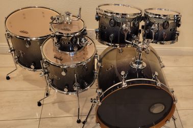 PDP X7 Maple Series Drum Kit 8,10,12 14,16 floor 22 bass