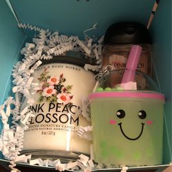 #600. Pink Peach Blossom Single Wick Candle, Adorable Bubble Tea Holder And Hand Sanitizer. Bath And Body Works