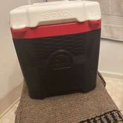 Igloo 18-Pack Cooler – Red/Black Portable Hard Cooler