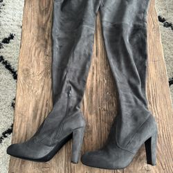 Women’s Boots Size 10