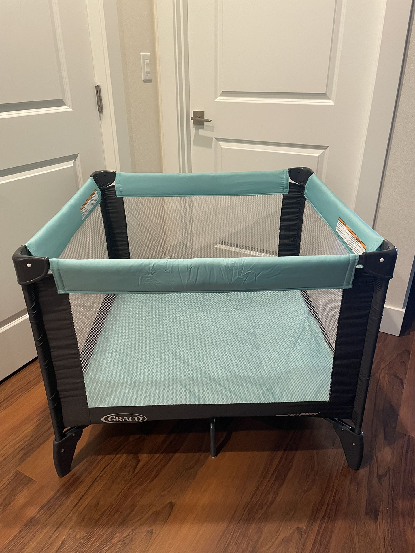 Graco Portable Crib/Playpen