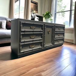 Modern Dresser/buffet/tv Cabinet 