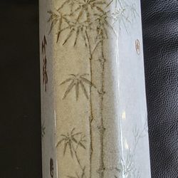 EXAGONAL FLOWER VASE