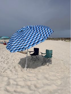 7.5’ round beach umbrella