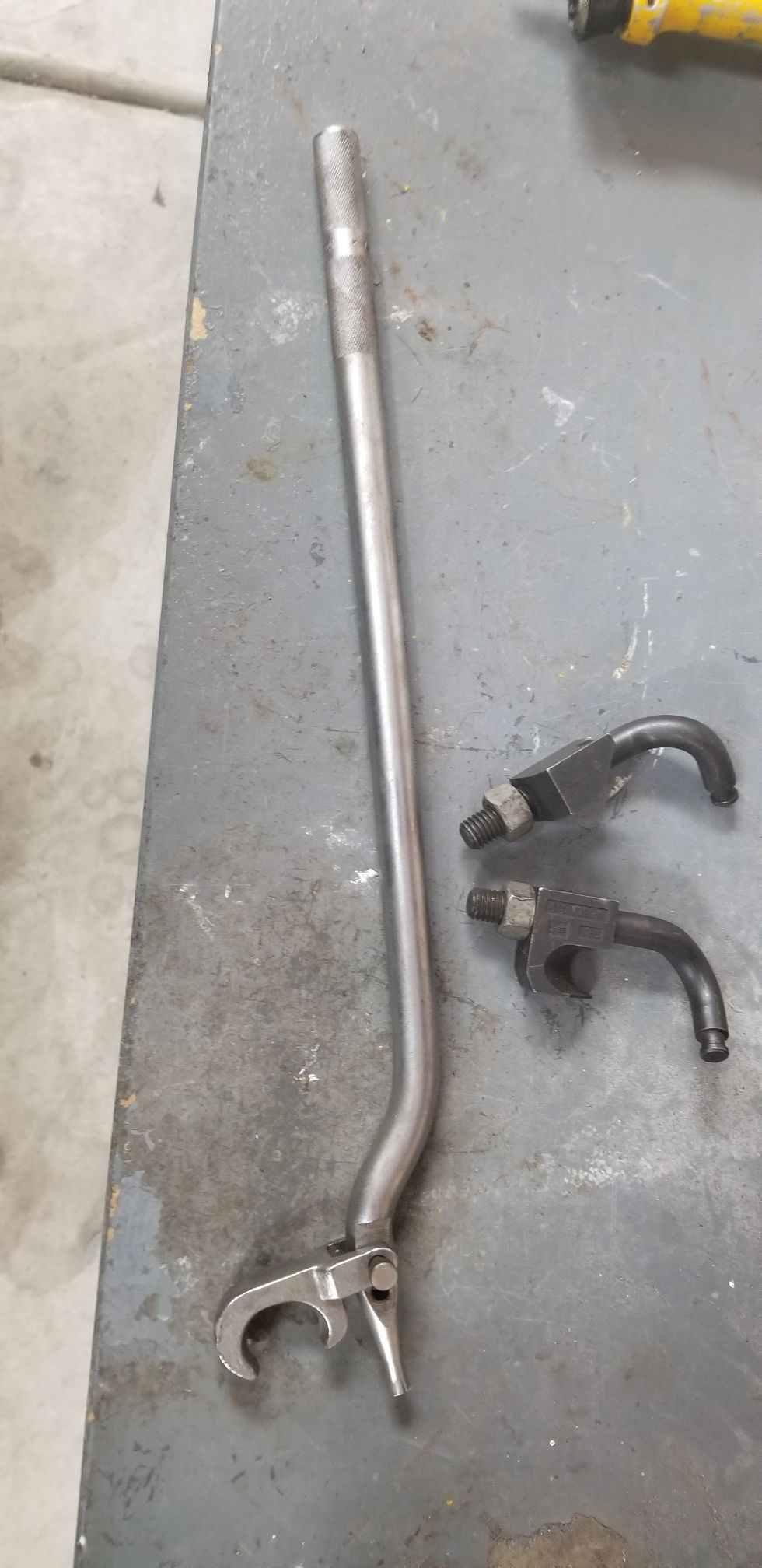 Snap on auto alignment tools