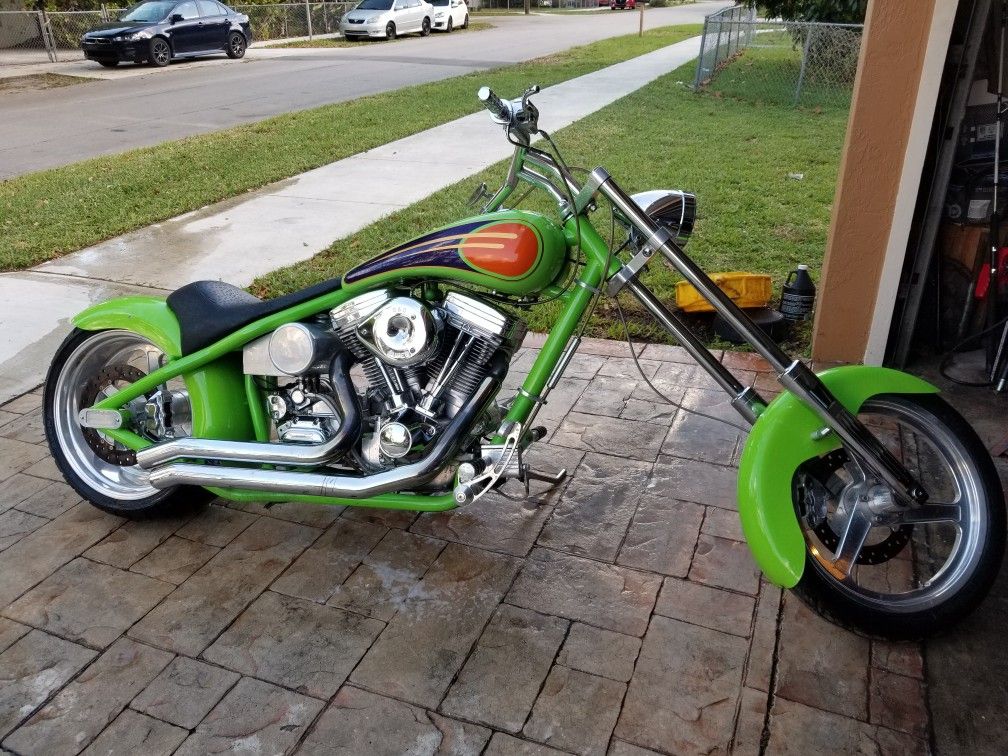 2002 Chopper Runs great Needs 3rd Gear 