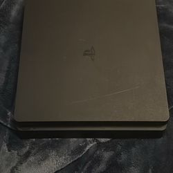 PS4 SLIM