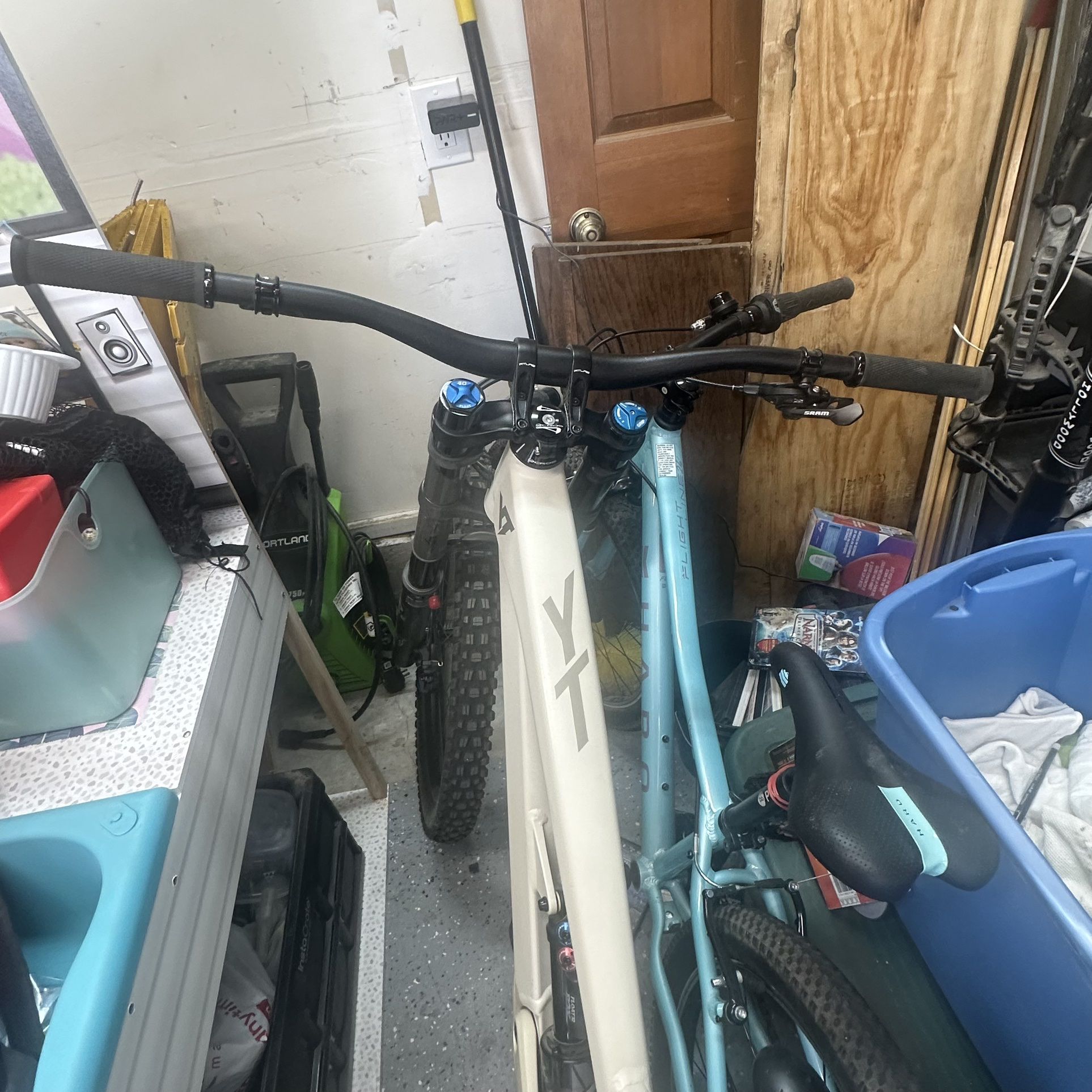yt bike and stand 