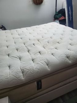 Beautyrest Pillow Top Mattress king